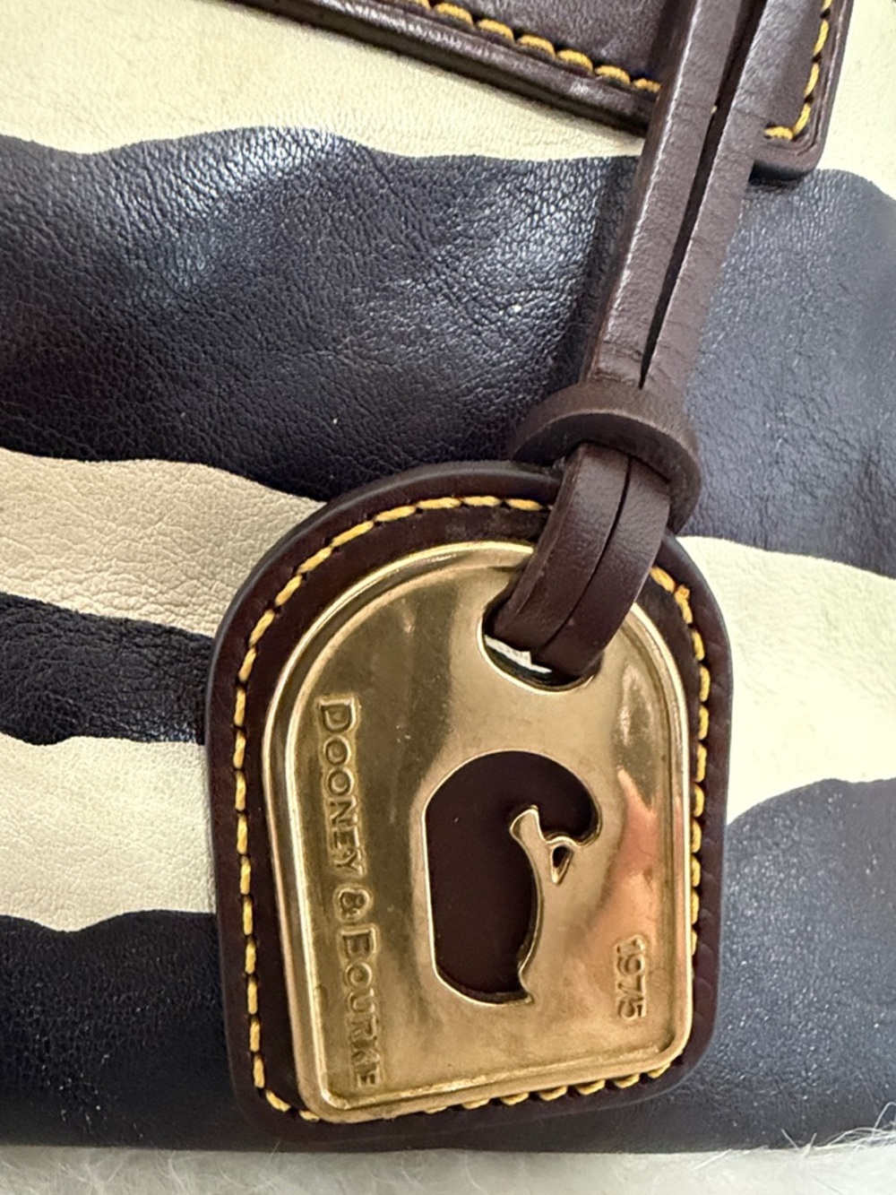 Dooney & Bourke EUC black & cream leather w/brown leather trim.Adj Crossbody - Picture 8 of 11
